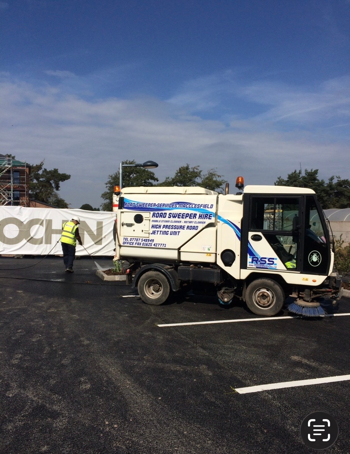 Compact City Sweeper
